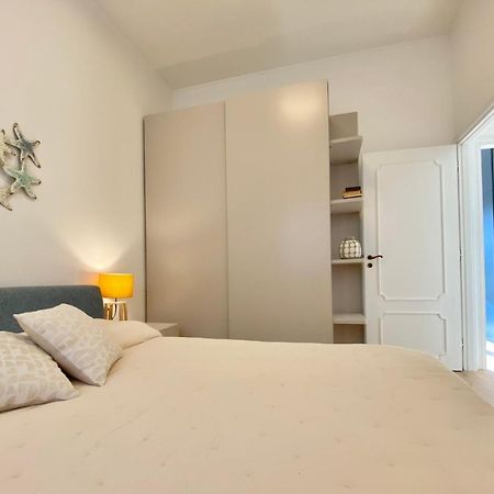 Casaviva-Stylish Trilo With Ac-Shared Pool-Parking Apartment Генуа Екстериор снимка