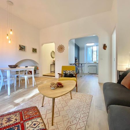 Casaviva-Stylish Trilo With Ac-Shared Pool-Parking Apartment Генуа Екстериор снимка